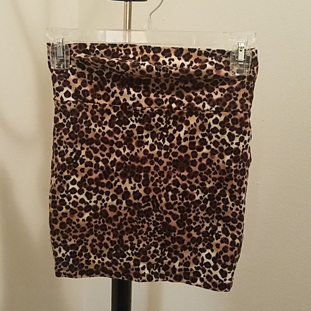 (4 for $12) Charlette Russe Bodycon Leopard Skirt